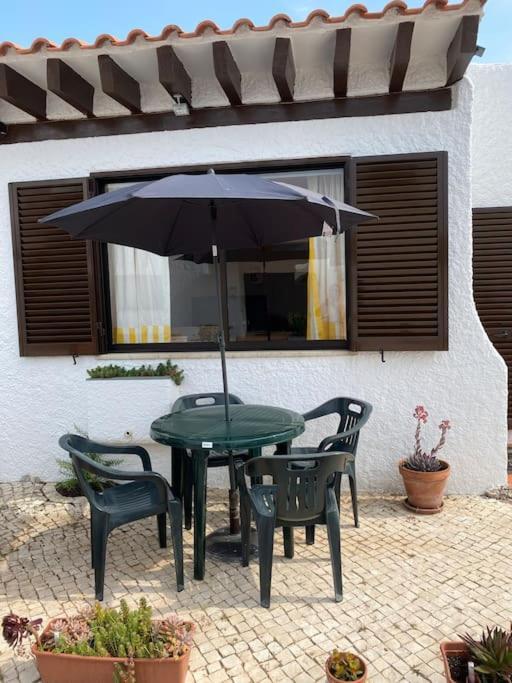 Sunny Villa With Golf Front View Vilamoura Kültér fotó
